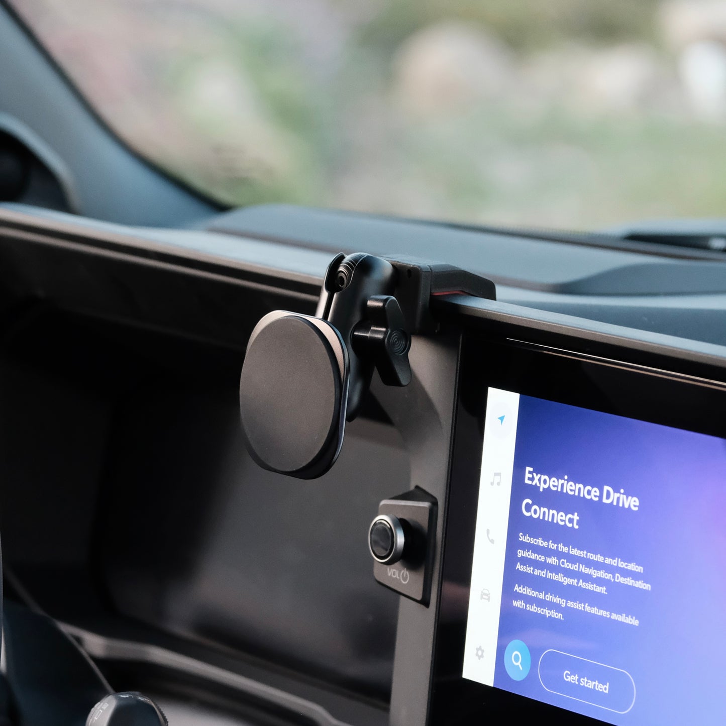 Toyota LandCruiser Prado 250 2024-2025 MagSafe-compatible Phone Mount