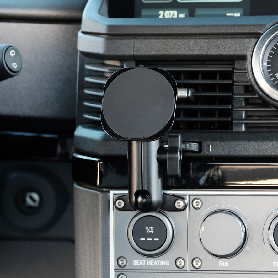 INEOS Grenadier 2022-2026 MagSafe-compatible Phone Mount