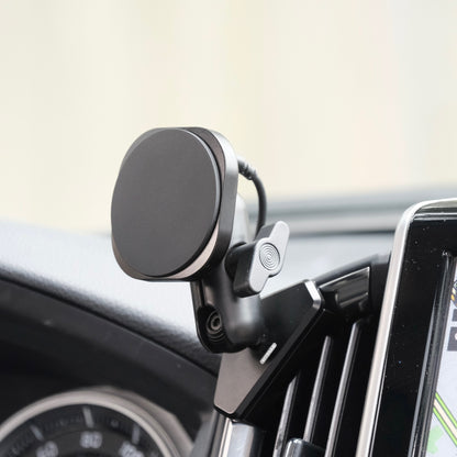 Toyota Land Cruiser 200 2016-2021 MagSafe-compatible Phone Mount